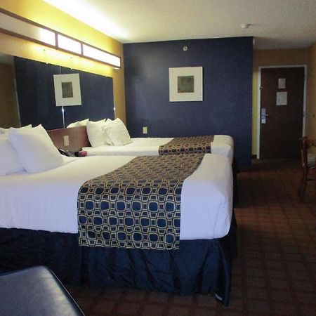 Quality Inn & Suites Watertown Fort Drum Calcium Exterior foto