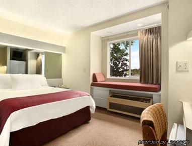 Quality Inn & Suites Watertown Fort Drum Calcium Zimmer foto